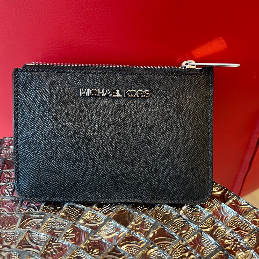Michael Kors Key ring Card Holder silver hardware and zipper. New without tags.